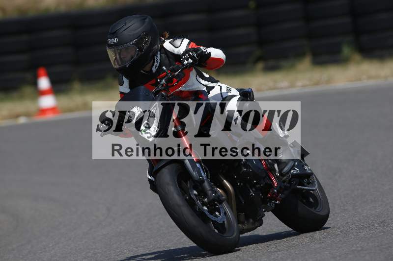 Archiv-2023/28 05.06.2023 Moto Club Anneau du Rhin/blanc-novice/38